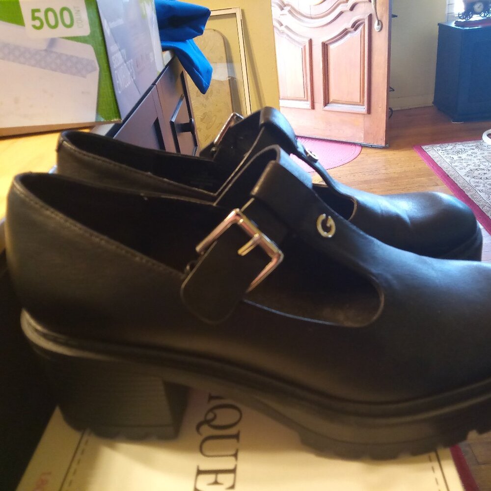 Gbg Los Angeles Women's Pumps size 11 LIKE NEW!!